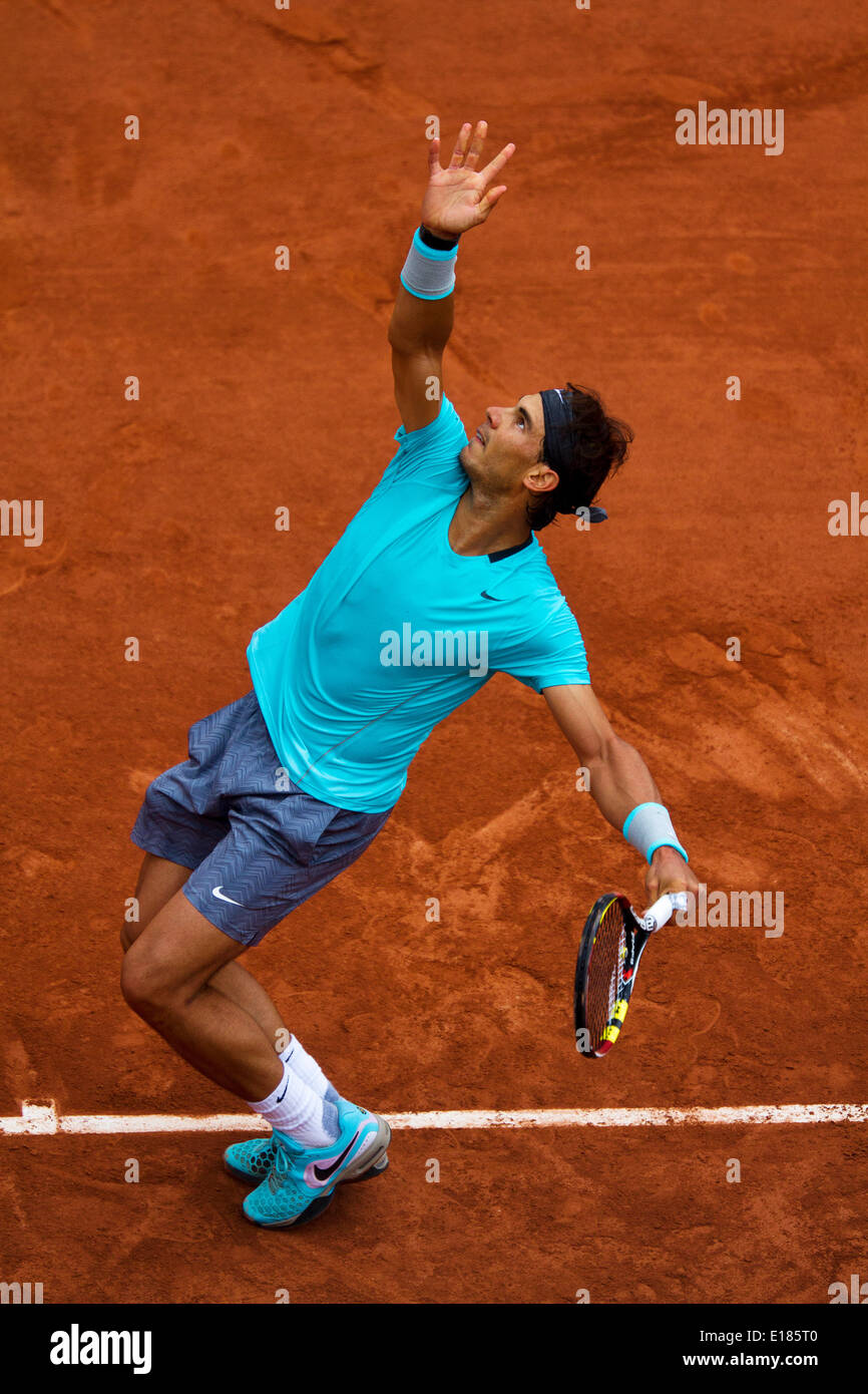 France, Paris, 26th May, 2014. Tennis, Roland Garros, Rafael Nadal (ESP) in his match against Robby Ginepri (USA) Photo:Tennisimages/Henk Koster/Alamy Live News Stock Photo