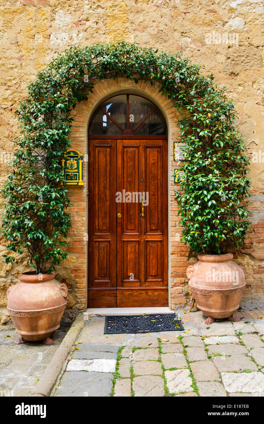 Tuscan front door Stock Photo - Alamy