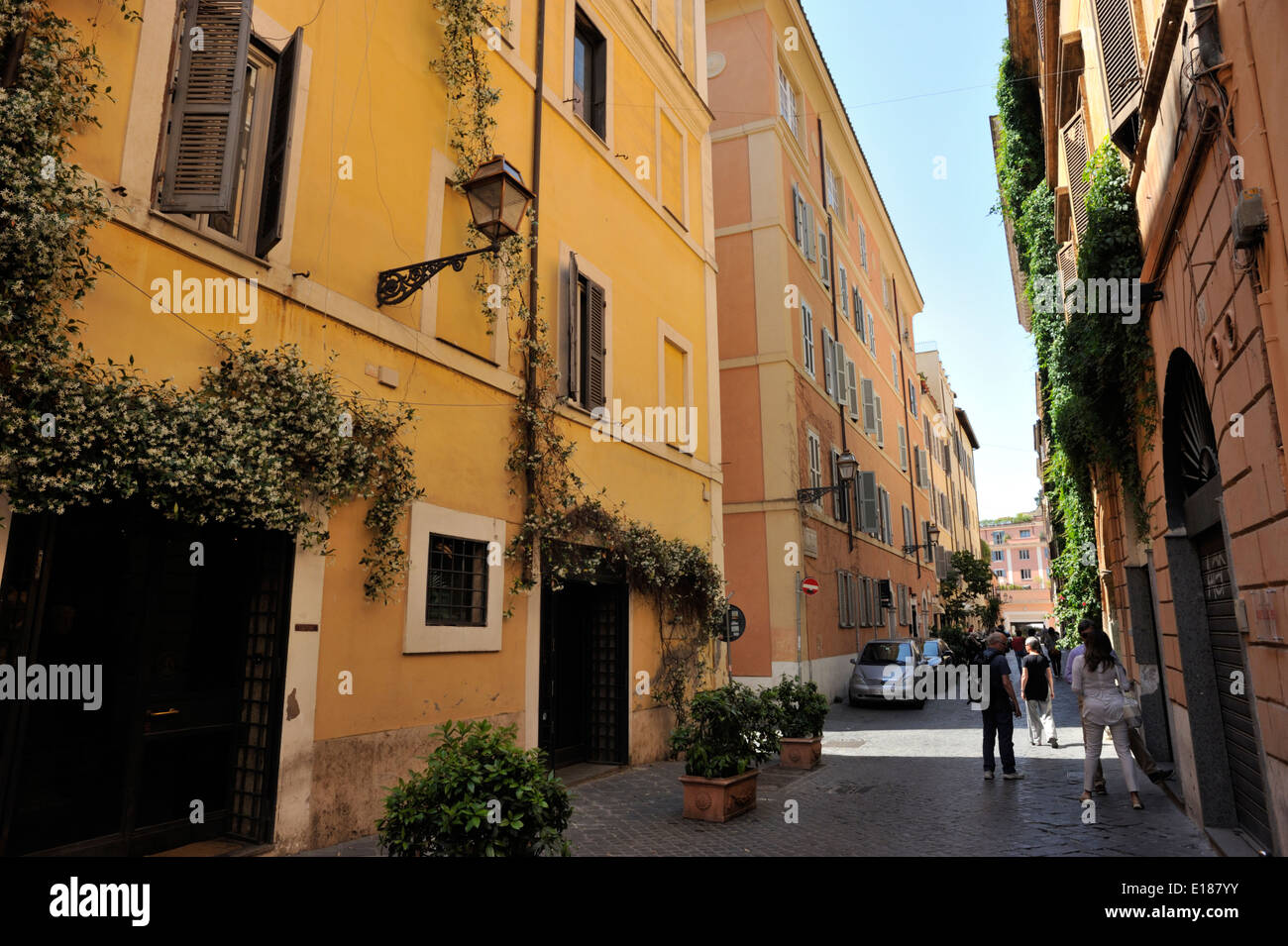 italy, rome, via margutta Stock Photo Alamy