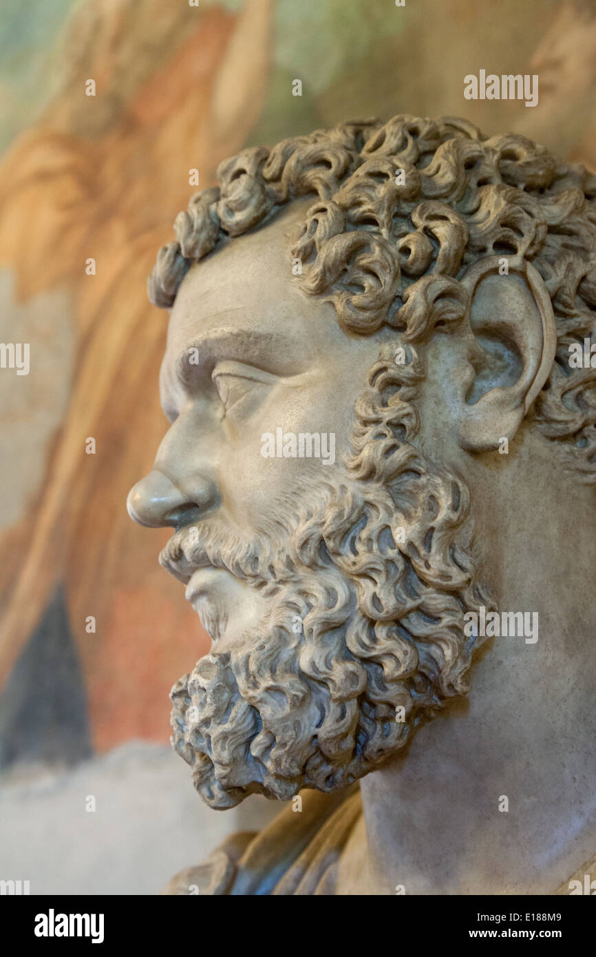 Bearded statue hires stock photography and images Alamy