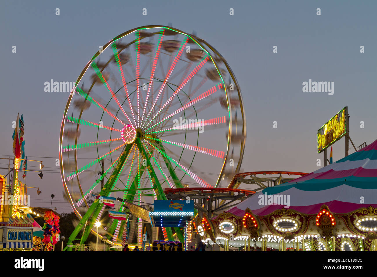 Bright carnival lights hires stock photography and images Alamy