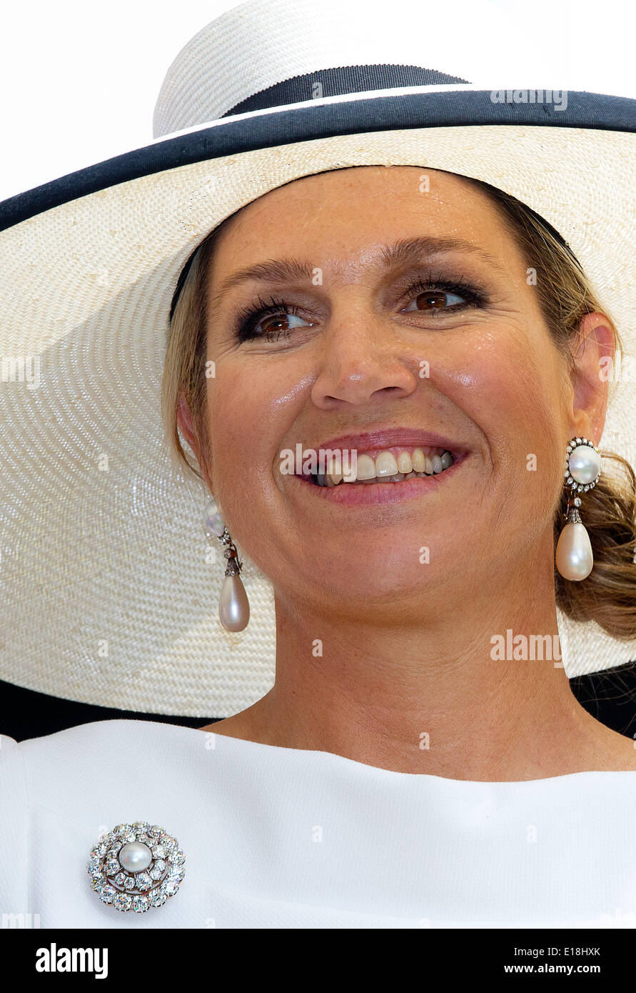 Queen Maxima of the Netherlands during the Dutch royal couple's two day visit to the German States Lower Saxony and North Rhine-Westphalia, 26 May 2014. Photo: RPE-Albert Nieboer /dpa -NO WIRE SERVICE- Stock Photo