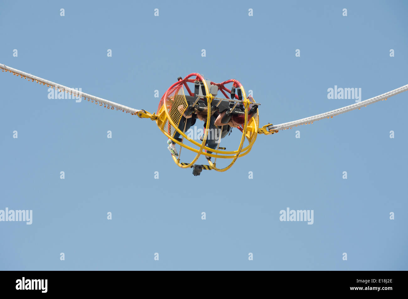 Bungee ride hi-res stock photography and images - Alamy