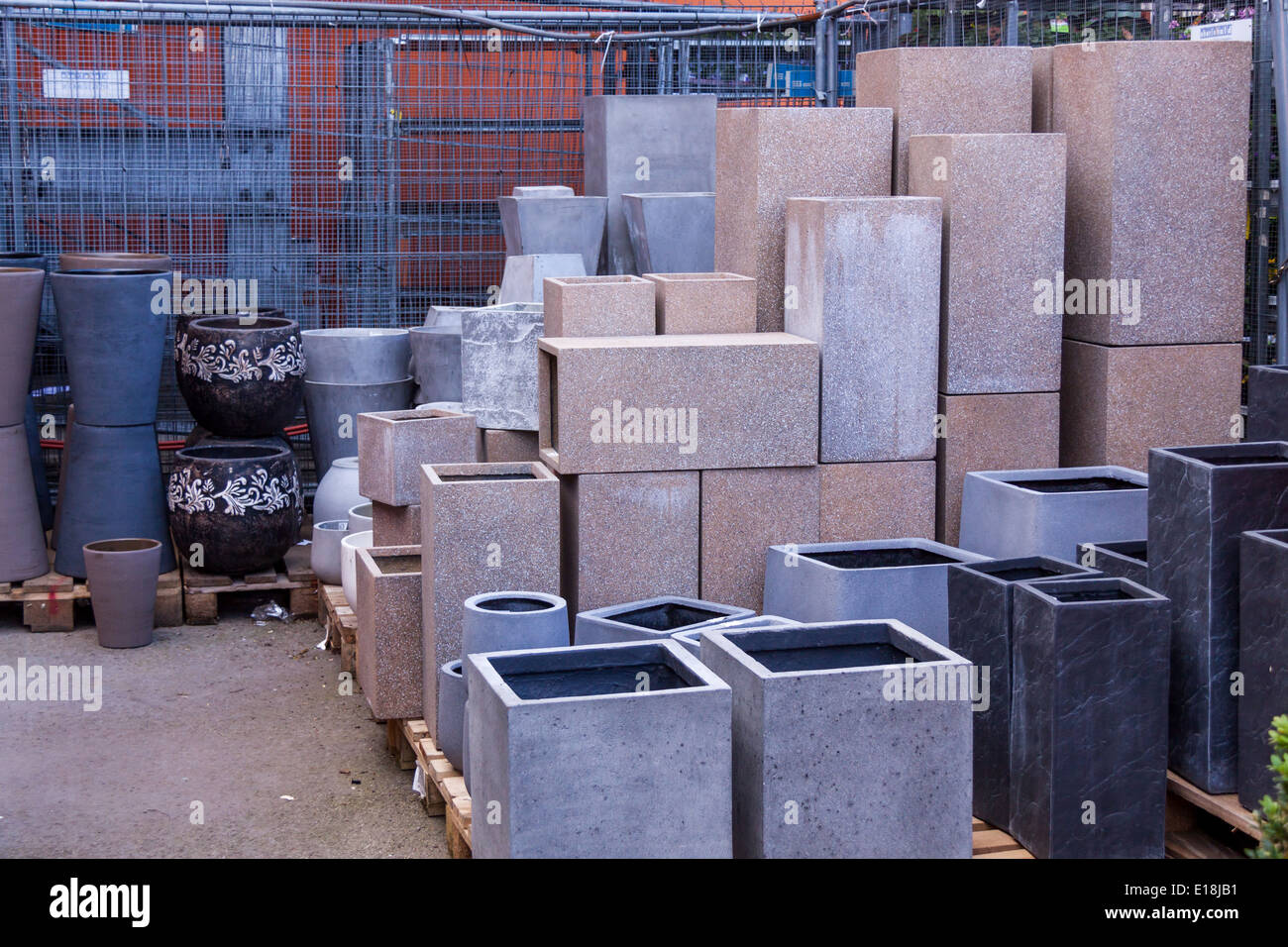 Glazed and unglazed ceramic flower pots Stock Photo Alamy