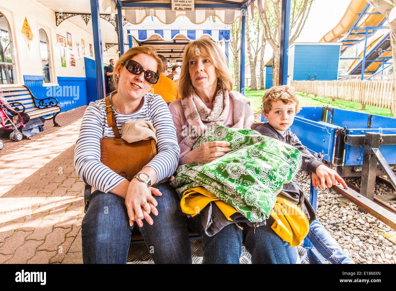 Train ride amusement park hi-res stock photography and images - Alamy