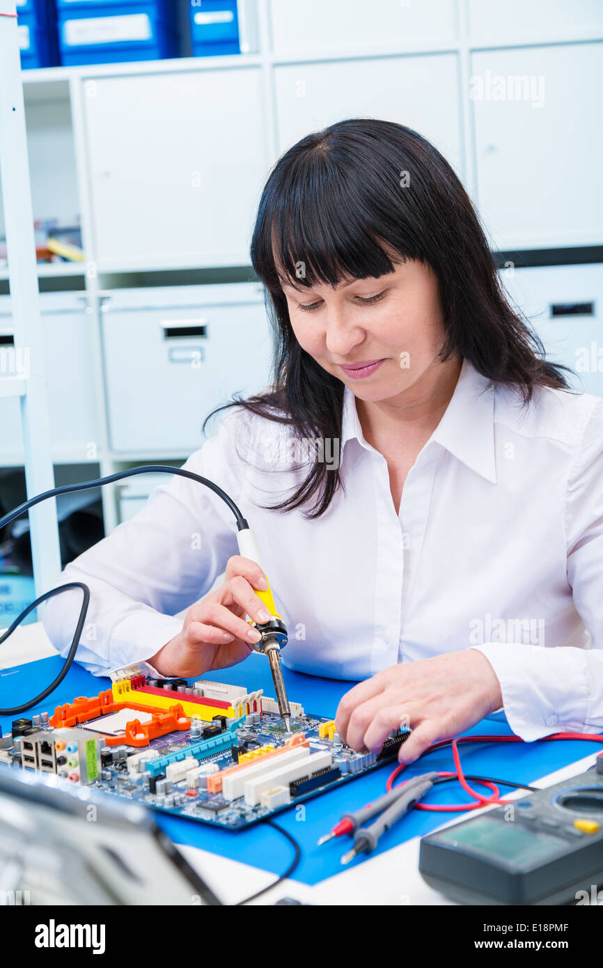 Micro processor engineering hi-res stock photography and images - Alamy