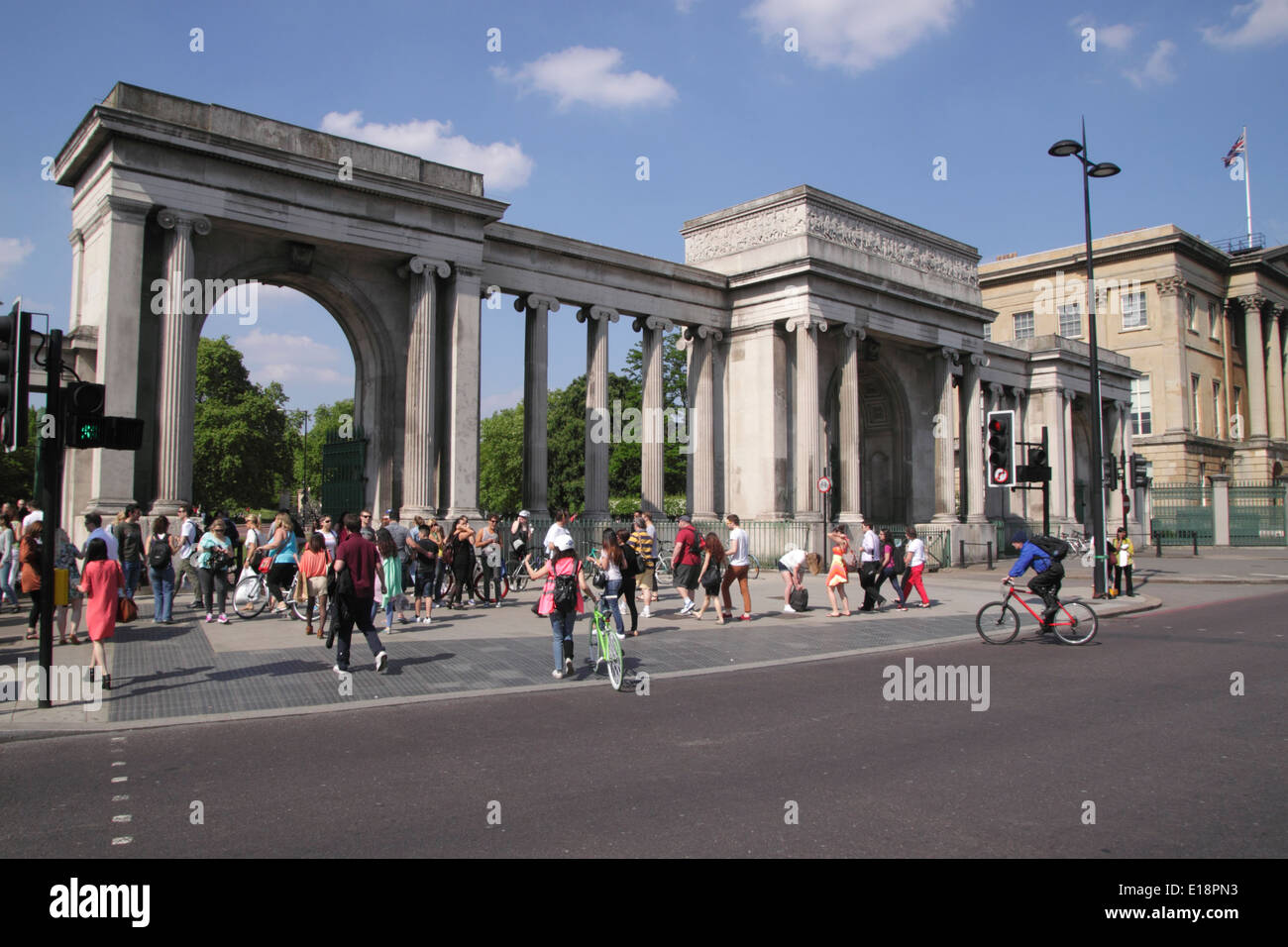 Grand Entrance to Hyde Park at Hyde Park Corner London Stock Photo Alamy