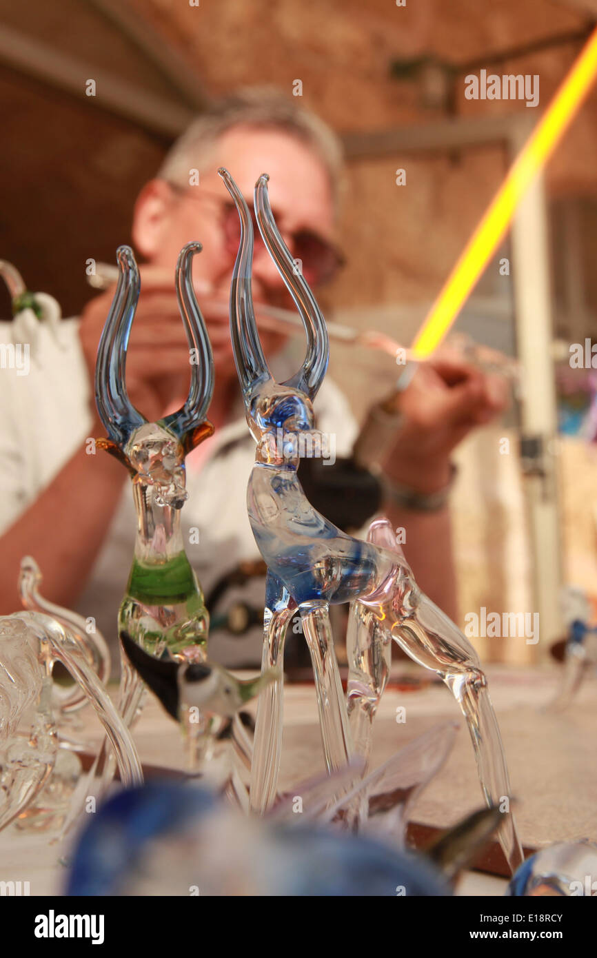 Glass artist displays his craftsmanship Stock Photo Alamy