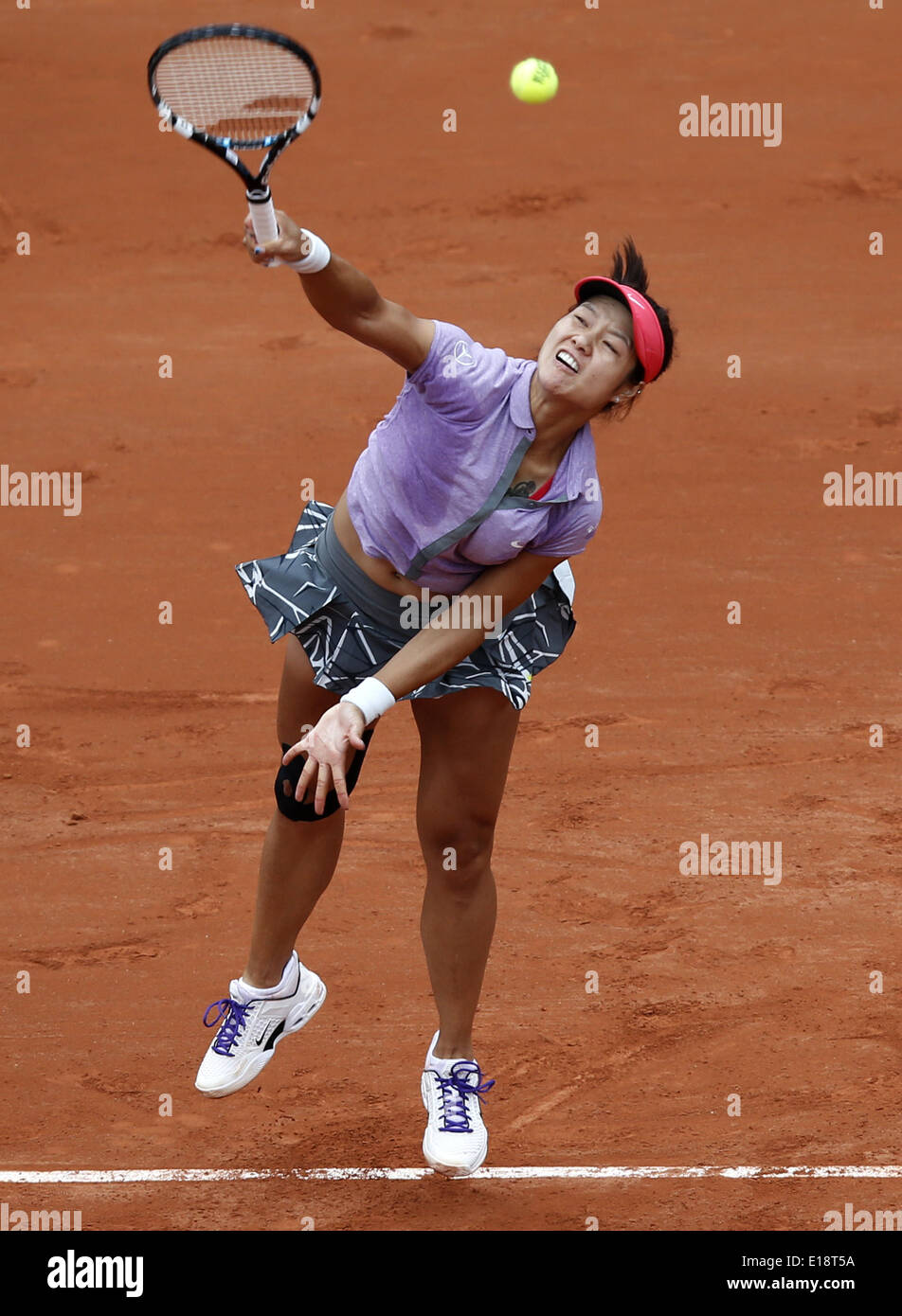 Li Na Roland Garros Paris, France. 27th May, 2014. Li Na of China serves during the Women's ...