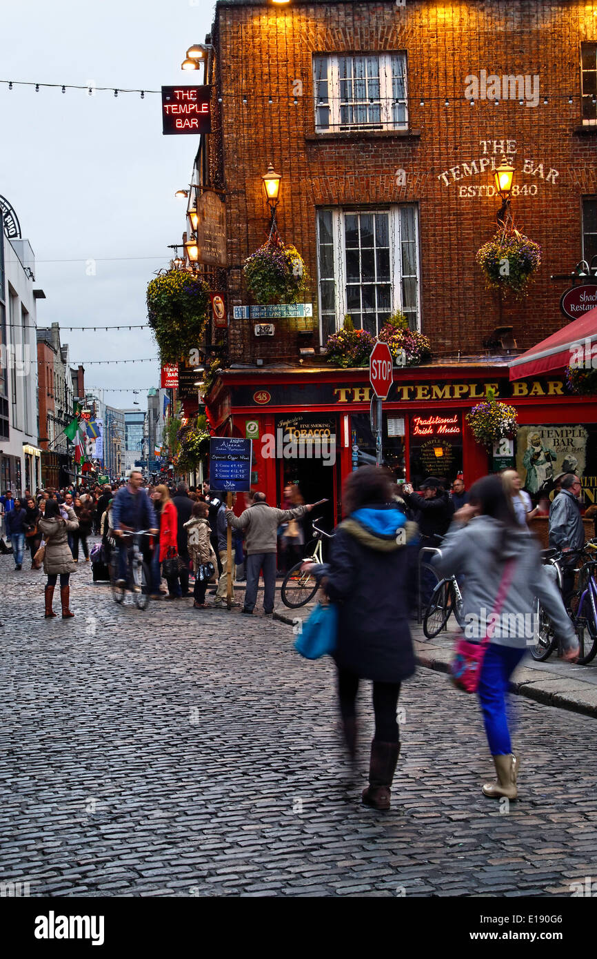 The Temple Bar, Dublin, Republic of Ireland, Europe. Stock Photo