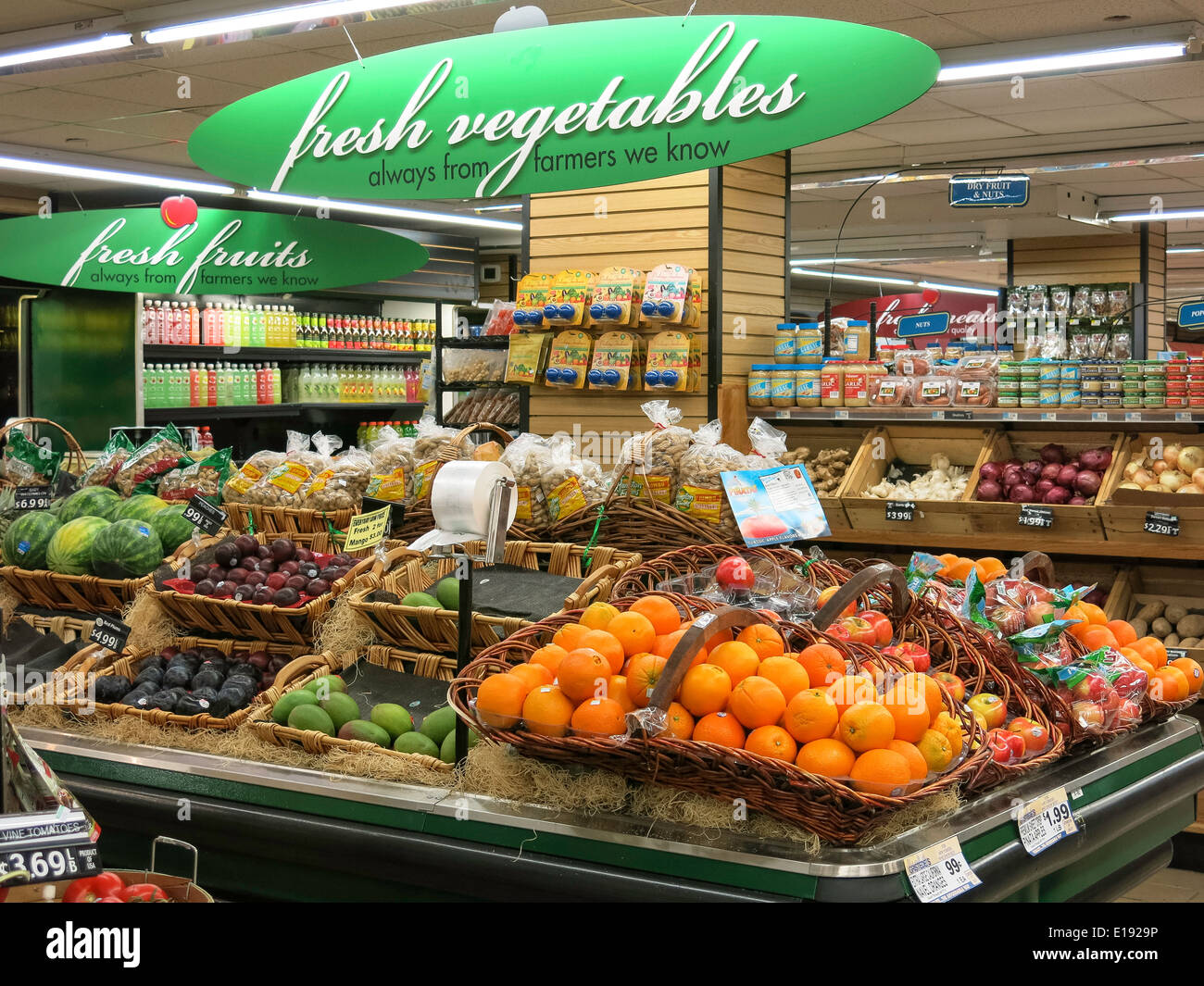 Produce Section Gristedes Grocery Store, NYC, USA Stock Photo