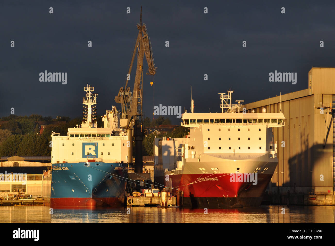 Newbuildings Rolldock Star an Oceanex Connaigra at Flensburg FSG-shipyard Stock Photo