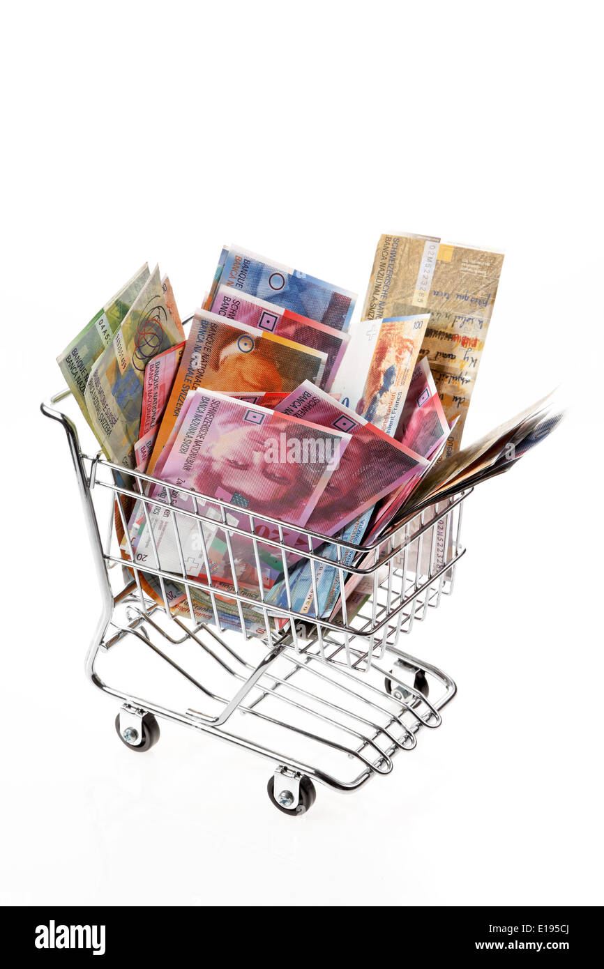 Geld Schweizer Franken Geldscheine in einem Einkaufskorb Stock Photo