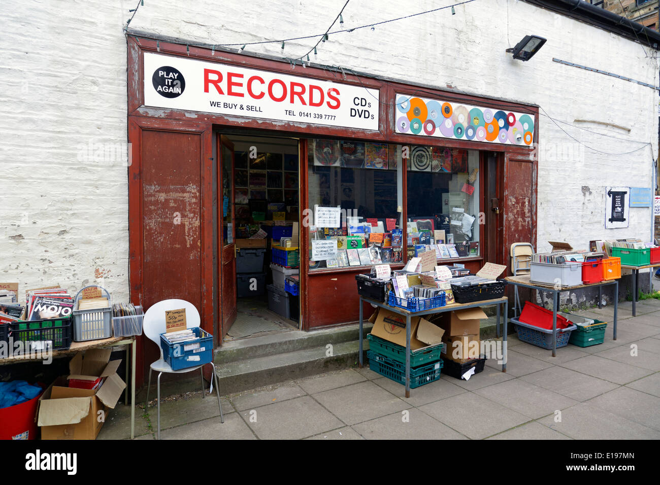 Play It Again second hand Record Shop in Ruthven Mews in the West End of Glasgow, Scotland UK Stock Photo