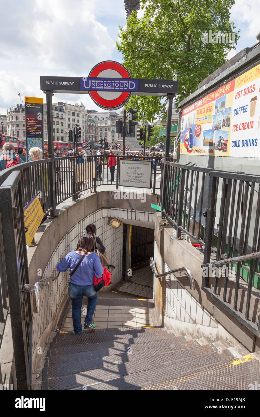 Entrance to london underground hires stock photography and images Alamy
