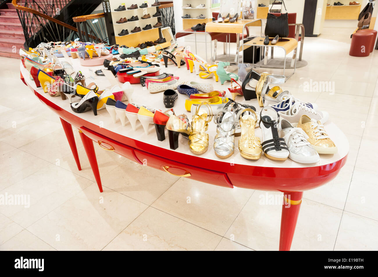 Women's shoes in department store, Shanghai, China Stock Photo