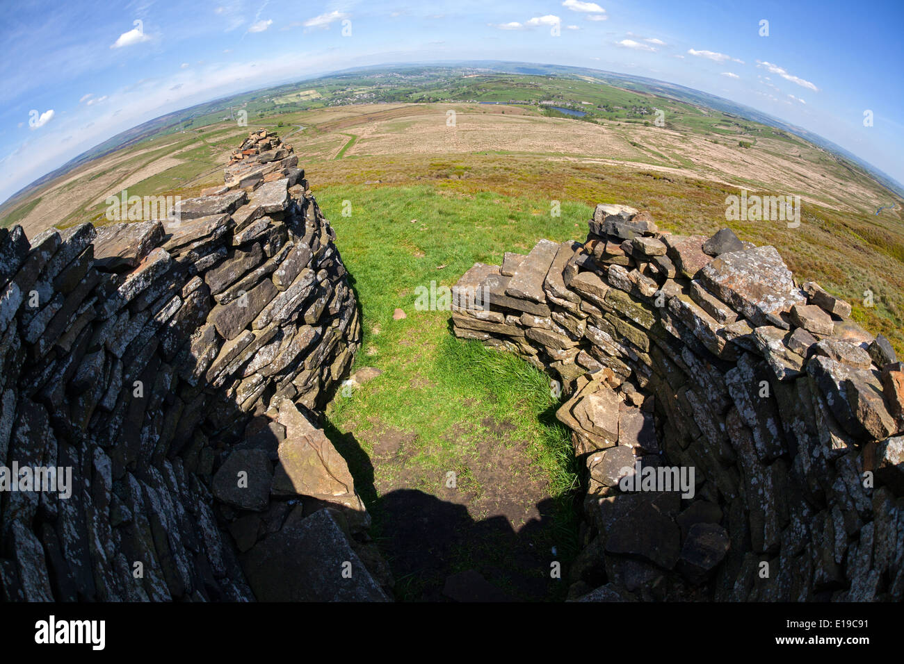 Circular stone structure on the edge of Ovenden Moor near Denholme, West Yorkshire Stock Photo