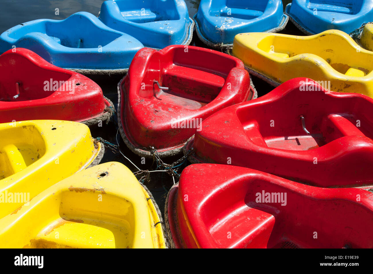 Paddle boats boat hires stock photography and images Alamy
