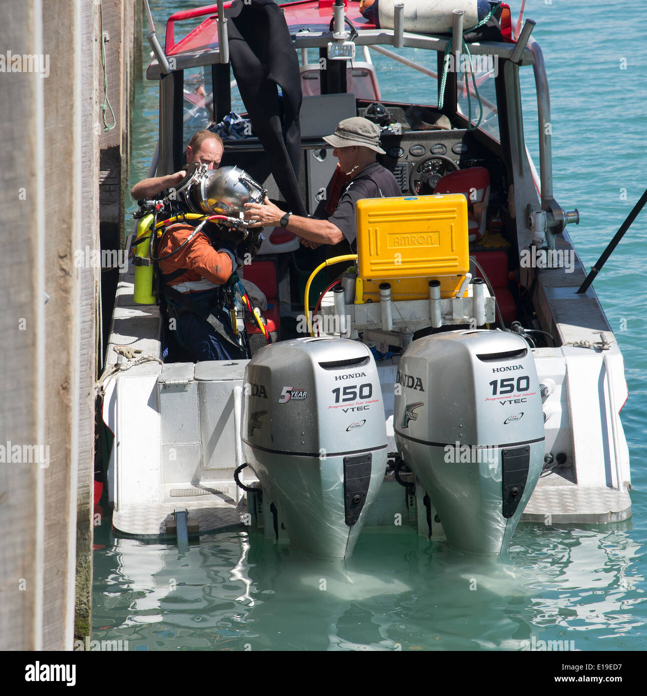 Commercial diving services hires stock photography and images Alamy