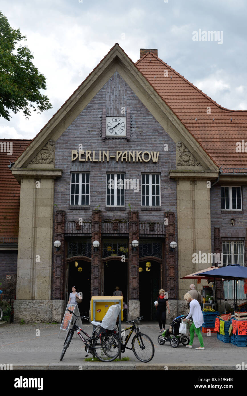 S-Bahnhof Pankow, Berlin, Deutschland Stock Photo