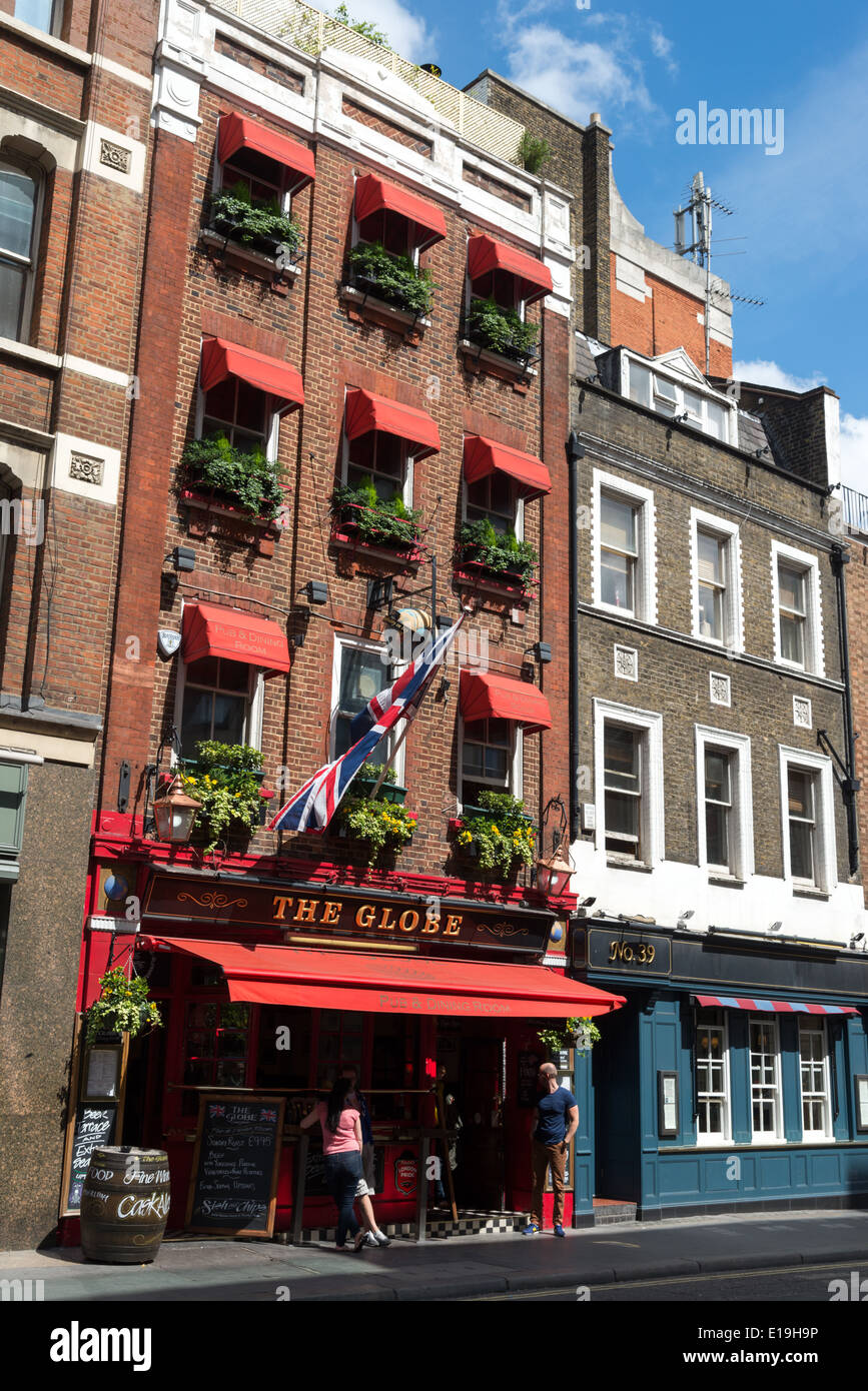 The Globe pub, Bow Street, London, England, UK Stock Photo - Alamy