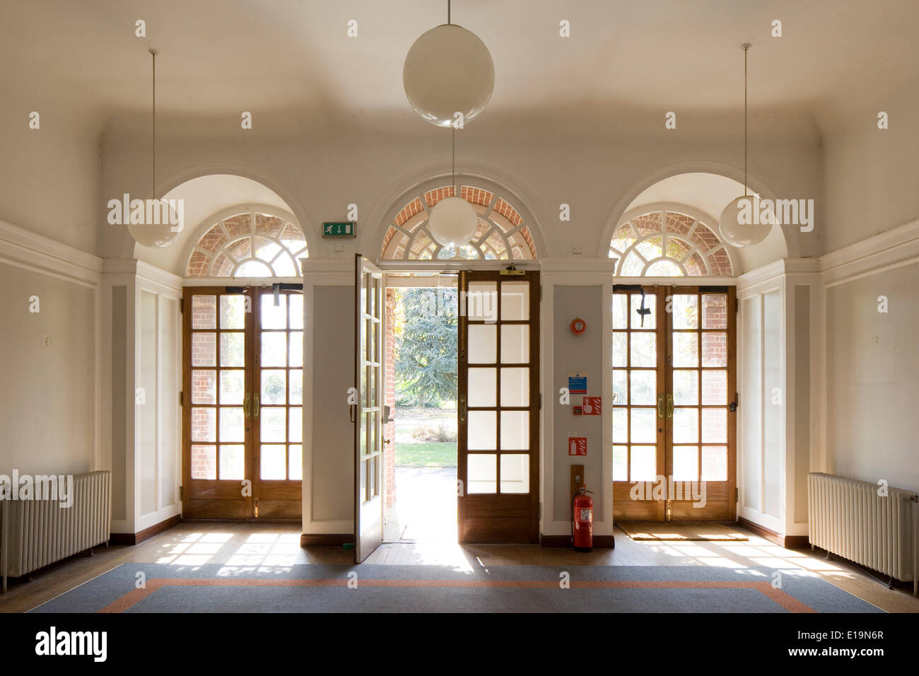 Officers Mess RAF Duxford, Duxford, United Kingdom. Architect: Unknown. Royal Air Force, 1933. Interior view of entrance hall. Stock Photo