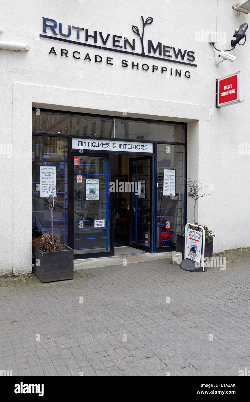 Entrance to Ruthven Mews Arcade for antiques, retro and vintage items in Glasgow's  West End, Scotland, UK Stock Photo - Alamy