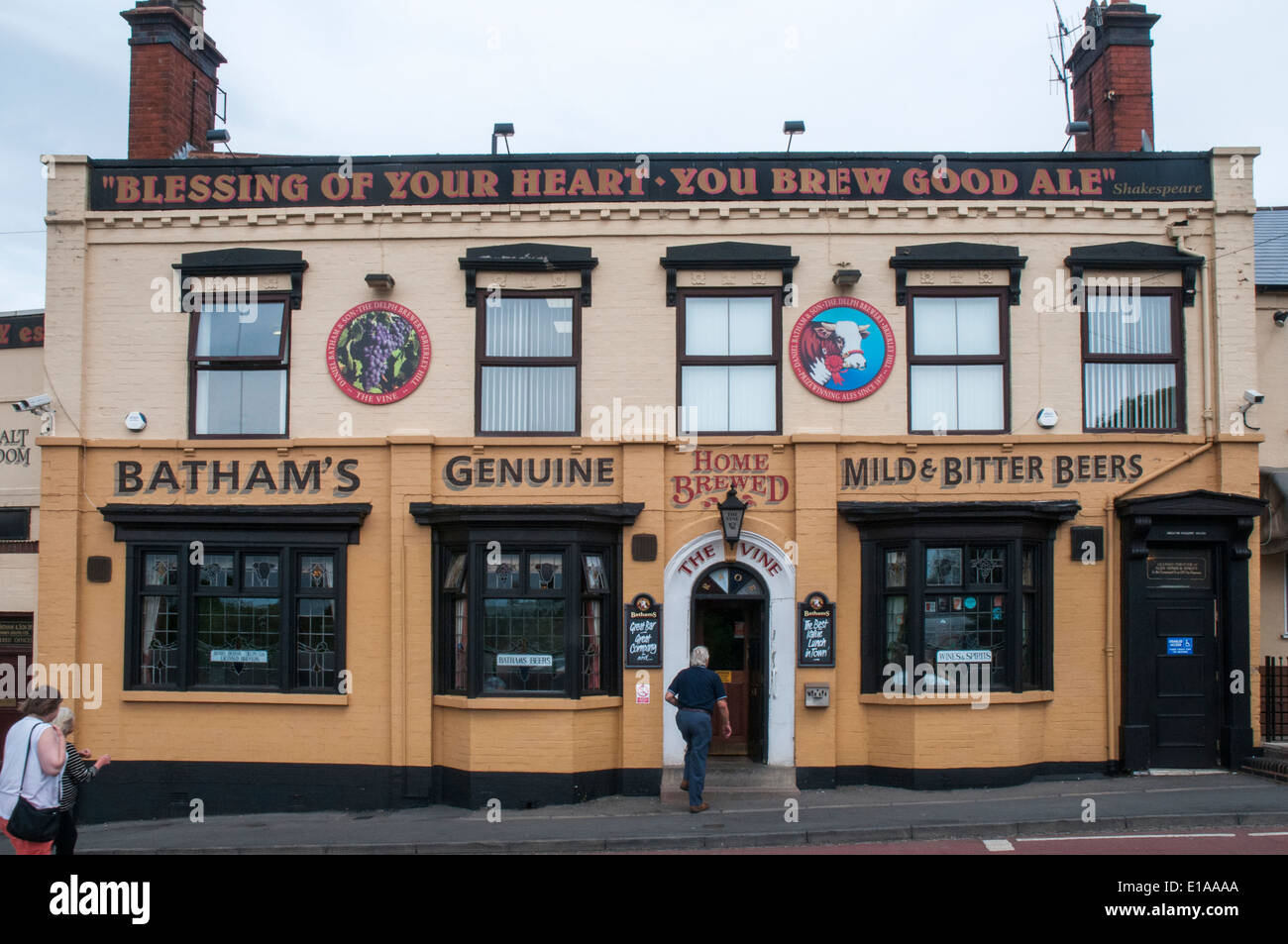 Batham's Bull and Bladder Pub (The Vine) in Dudley, West Midlands Stock Photo