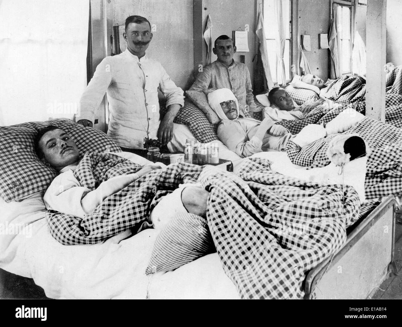 World War 1 injured wounded German soldiers in hospital France 1916 Stock Photo