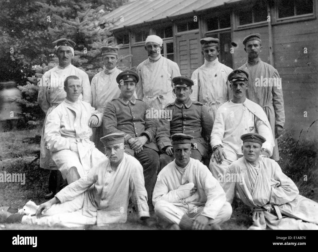 World War 1 injured wounded German soldiers at field hospital France 1916 Stock Photo