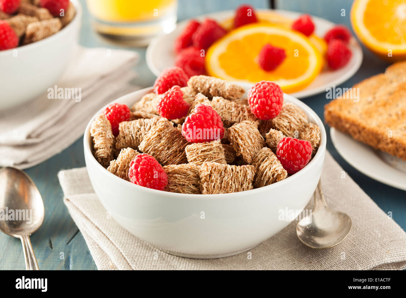 Nutrition breakfast cereal hires stock photography and images Alamy