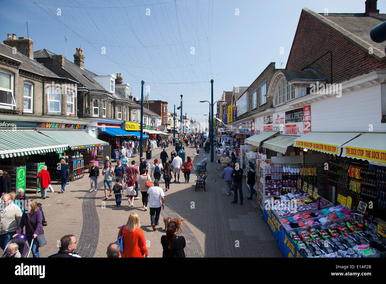 Great yarmouth high street hires stock photography and images Alamy