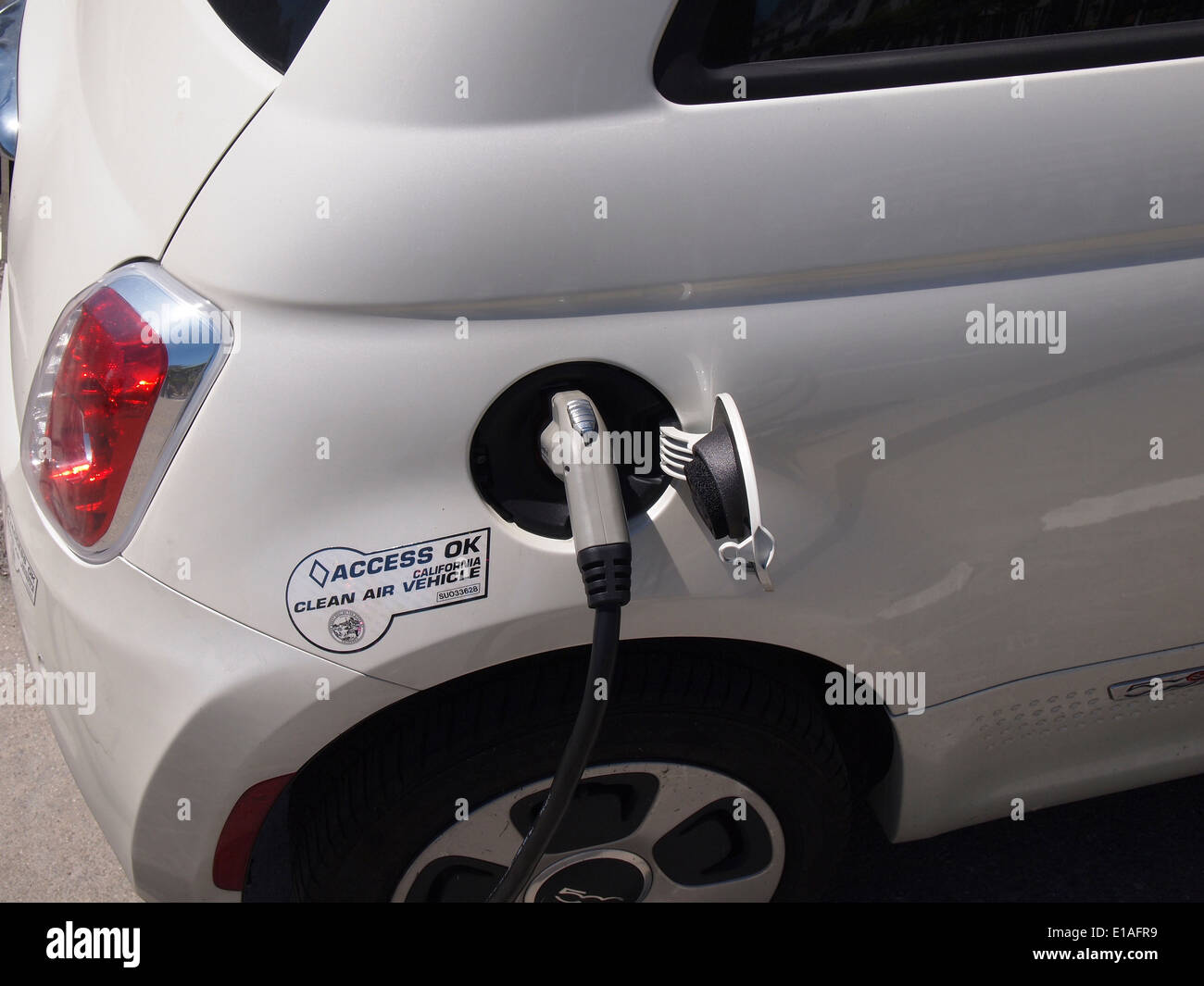 California car charging hires stock photography and images Alamy