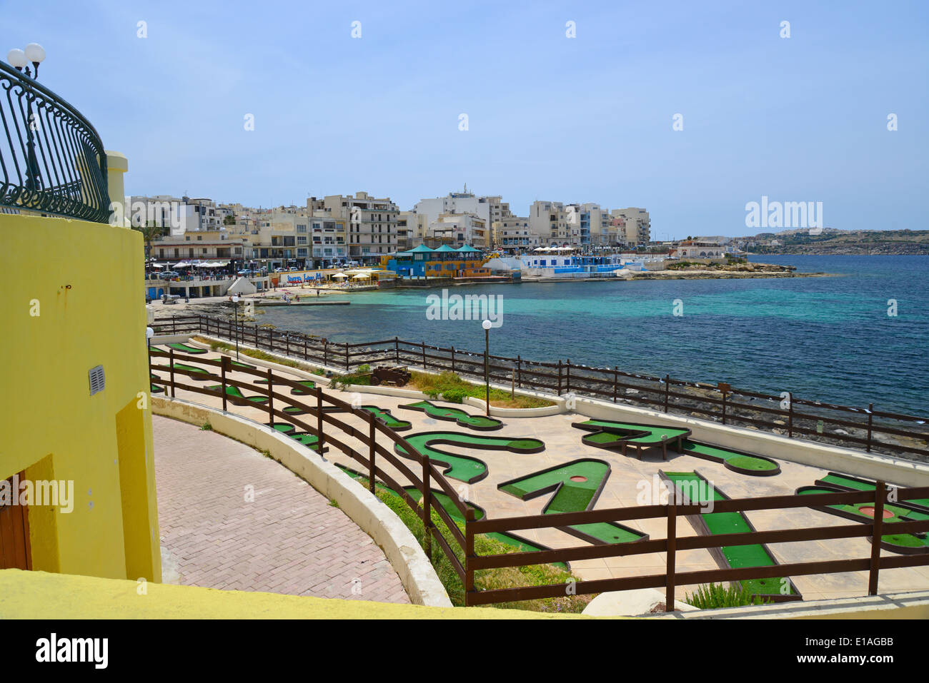 Seafront promenade, Buġibba, Saint Paul's Bay (San Pawl il-Baħar), Northern District, Republic of Malta Stock Photo
