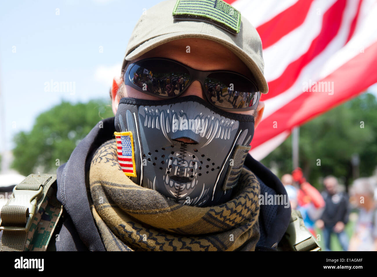 Wearing face mask hires stock photography and images Alamy