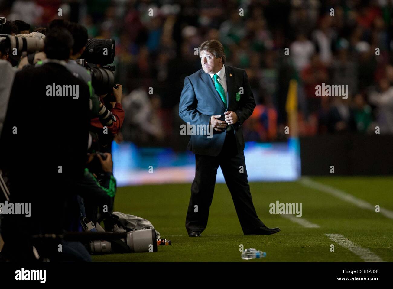 Mexico City, Mexico. 28th May, 2014. Mexico's national soccer team's coach Miguel Herrera reacts before the international friendly match between Mexico and Israel, at the Azteca Stadium in Mexico City, capital of Mexico, on May 28, 2014. Credit:  Pedro Mera/Xinhua/Alamy Live News Stock Photo