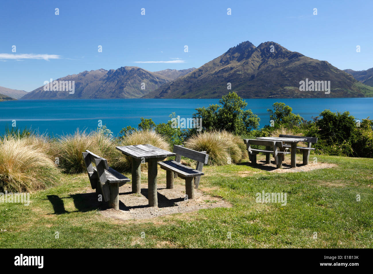 Table tables hi-res stock photography and images - Alamy