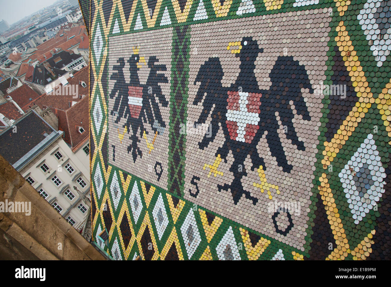 Dach des Stephansdoms in Wien Stock Photo