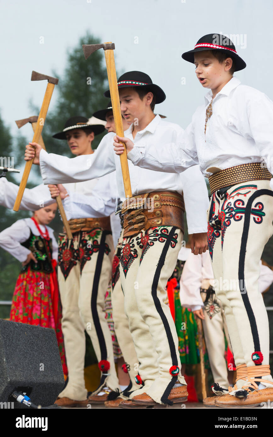 Europe, Poland, Carpathian Mountains, Zakopane, International Festival of Mountain Folklore, performers in traditional costume Stock Photo