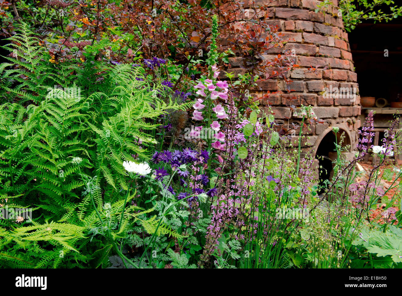 The DialAFlight Potters Garden, gold medal winner in artisan gardens at Chelsea Flower Show 2014 Stock Photo
