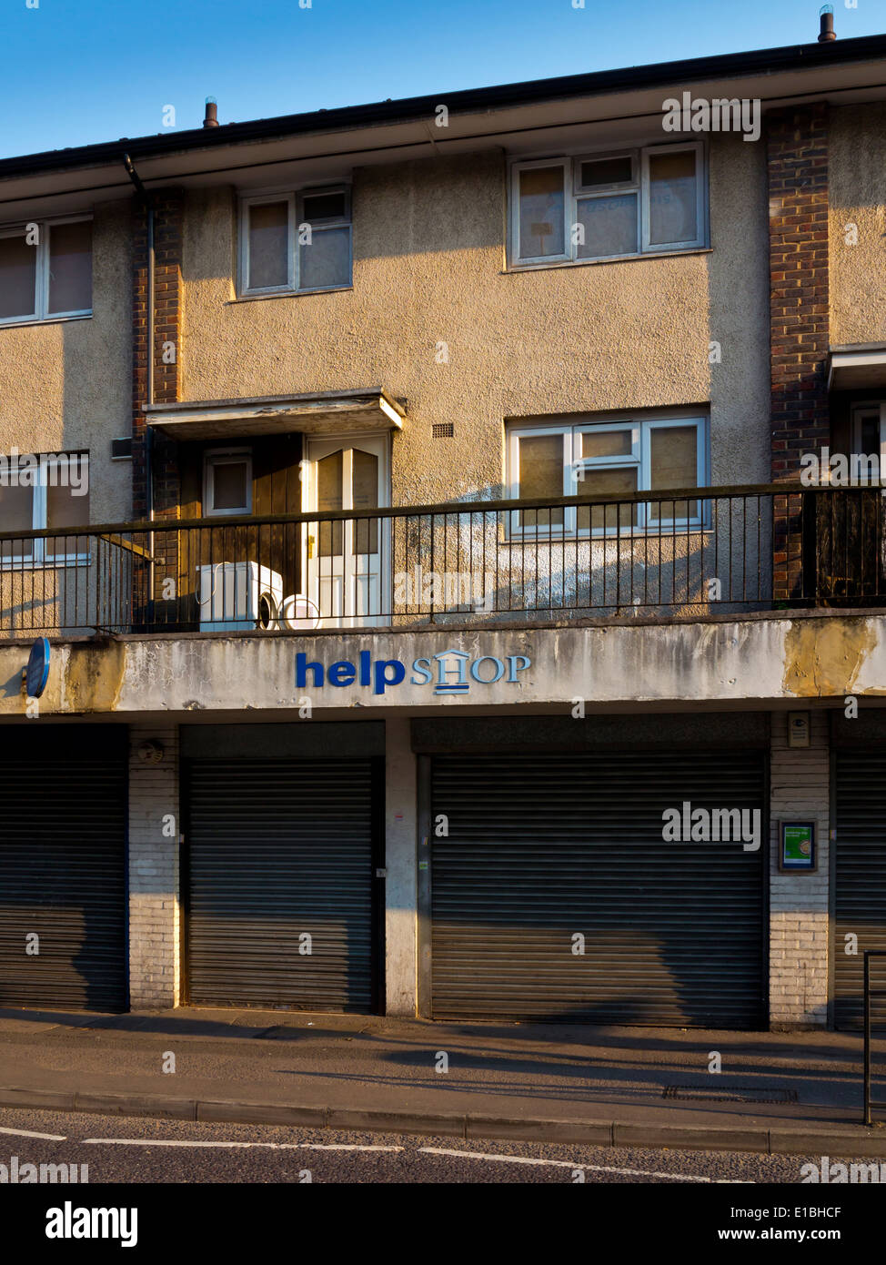 Run down flats and empty shops in centre of Redhill Surrey England UK a prosperous area with pockets of poverty and deprivation Stock Photo