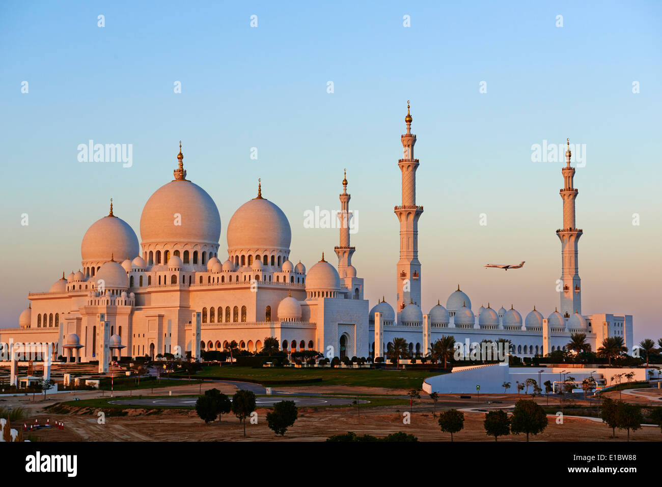 United Arab Emirates, Abu Dhabi, Sheikh Zayed Grand Mosque Stock Photo