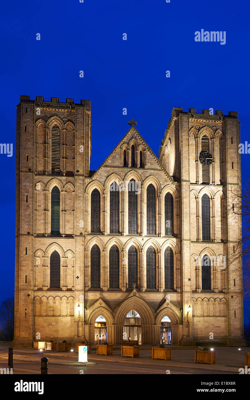 Ripon Cathedral, Ripon North Yorkshire, Northern England, lit up at dusk Stock Photo