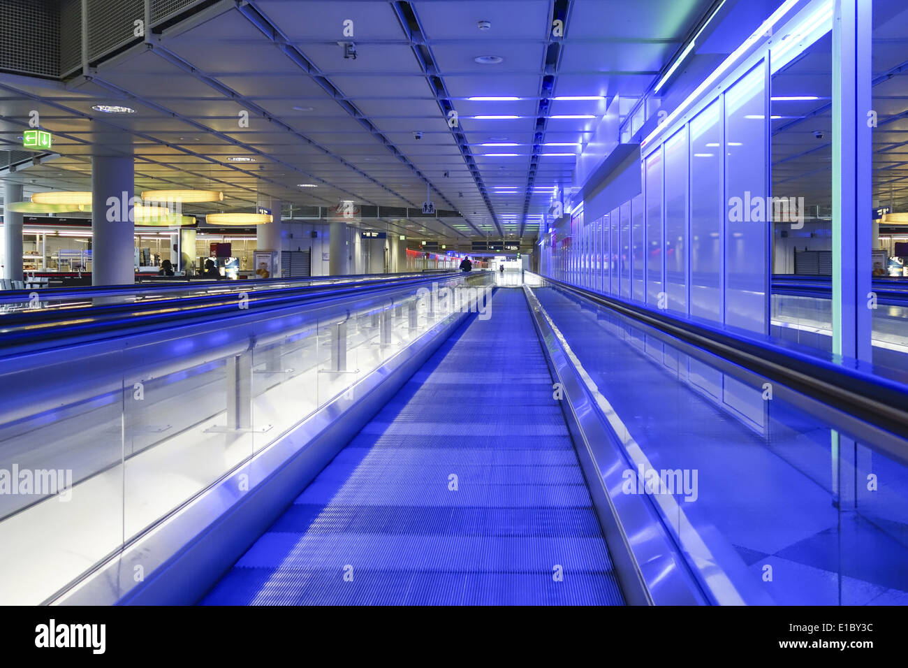 Laufband am Terminal 1, Flughafen München, Bayern, Deutschland, Europa  Stock Photo - Alamy