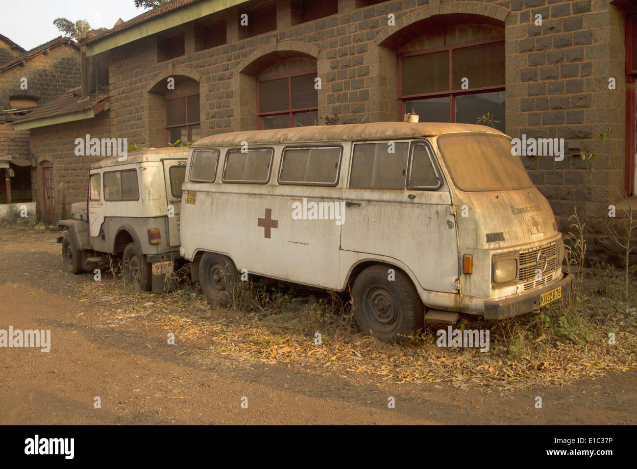 Old and rusted vehicles, Vaccine depot, Belgaum, Karnataka, India Stock Photo