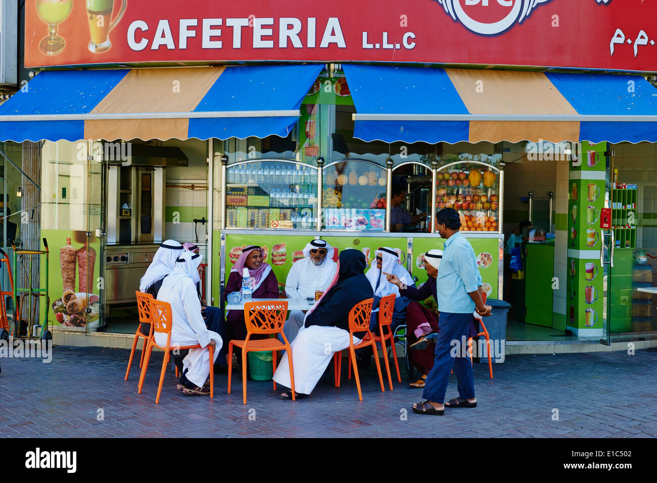 United Arab Emirates, Dubai, Deira neighbourhood, cafeteria Stock Photo Alamy