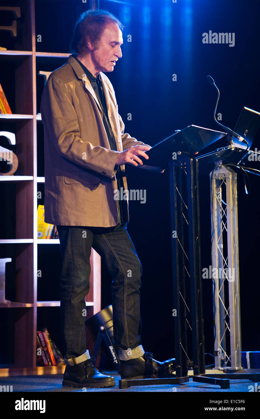 Rock legend Ray Davies talking about his life & times in music at Hay Festival 2014 Hay on Wye Powys Wales UK © Jeff Morgan Stock Photo