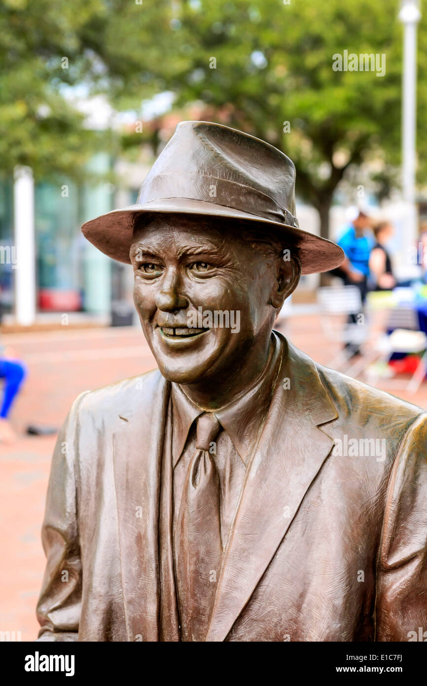 Bronze statue of Johnny Mercer in his hometown of Savannah GA Stock Photo