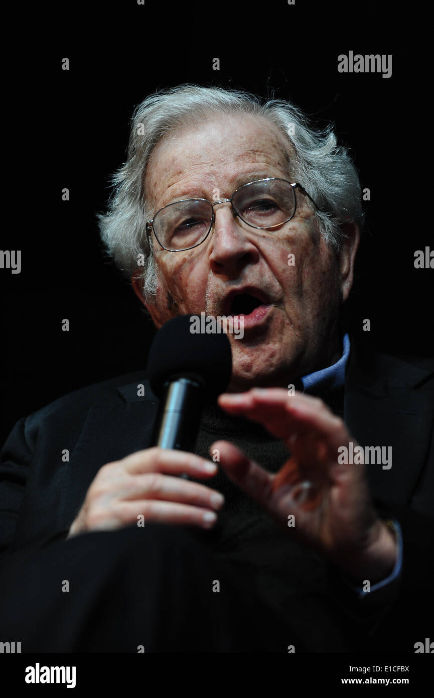 Karlsruhe, Germany. 30 May, 2014. Noam Chomsky (85) speaks on 'Driving forces in US policy'  at ZKM Karlsruhe on Friday. Photo: Miroslav Dakov/ Alamy Live News Stock Photo