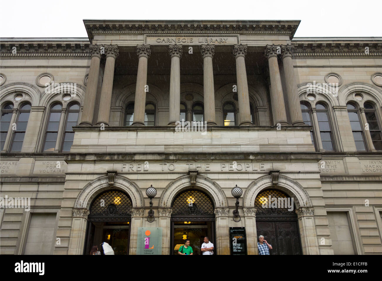Carnegie library in Pittsburgh PA Stock Photo Alamy